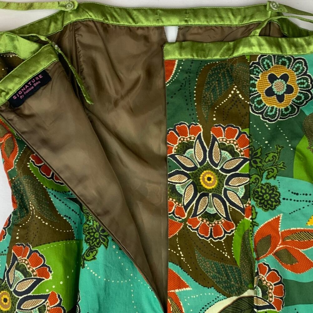 Robbie Bee size medium vintage Vibrant Floral Dress fit flare green pin up - Picture 8 of 9